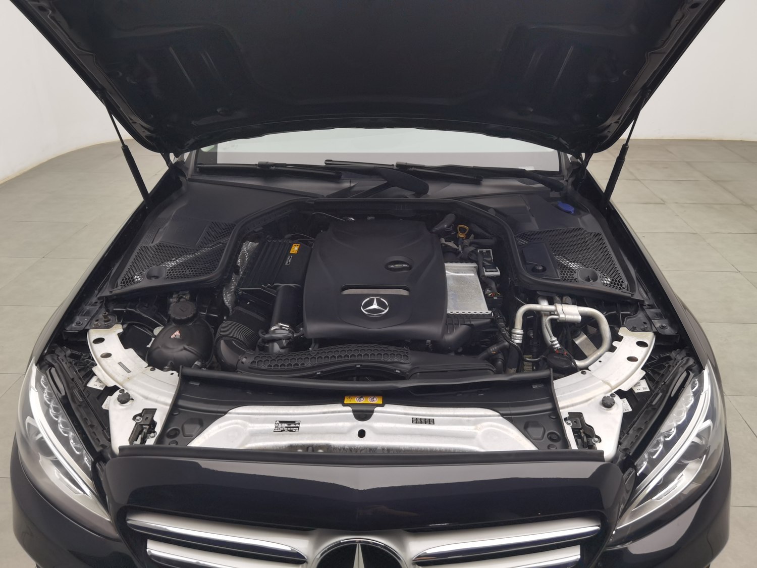 Used Mercedes-Benz C-Class 2018 2.0 AT