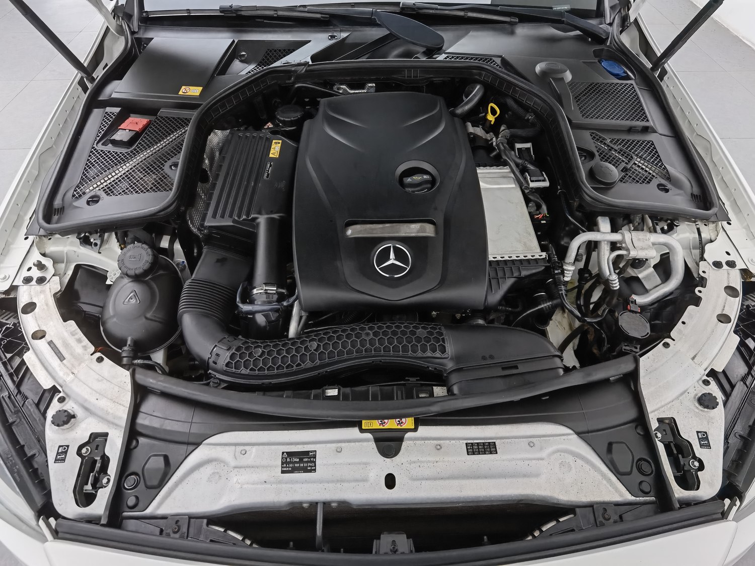 Used Mercedes-Benz C-Class 2015 2.0 AT