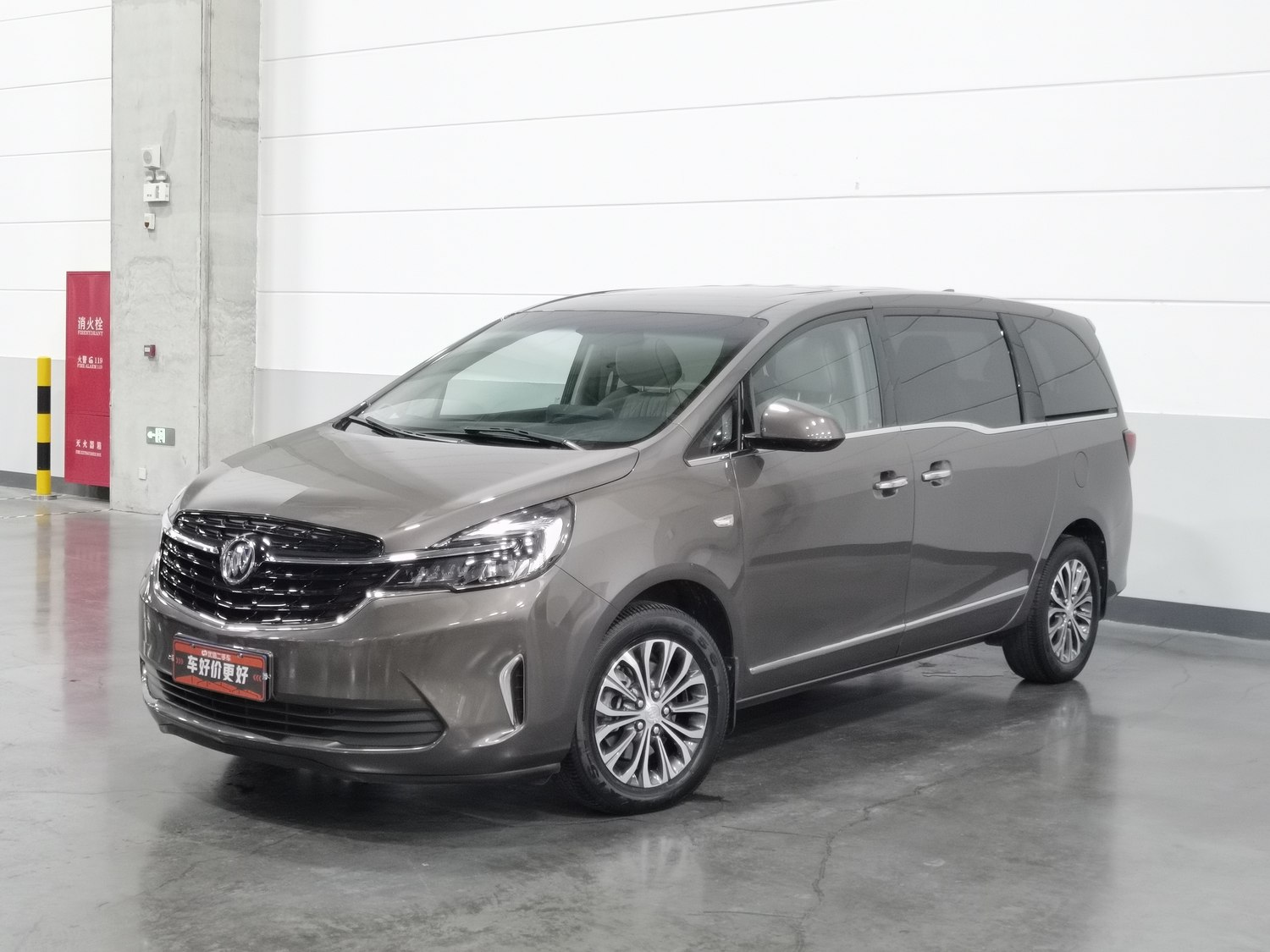 Used Buick GL8 2022 2.0 AT