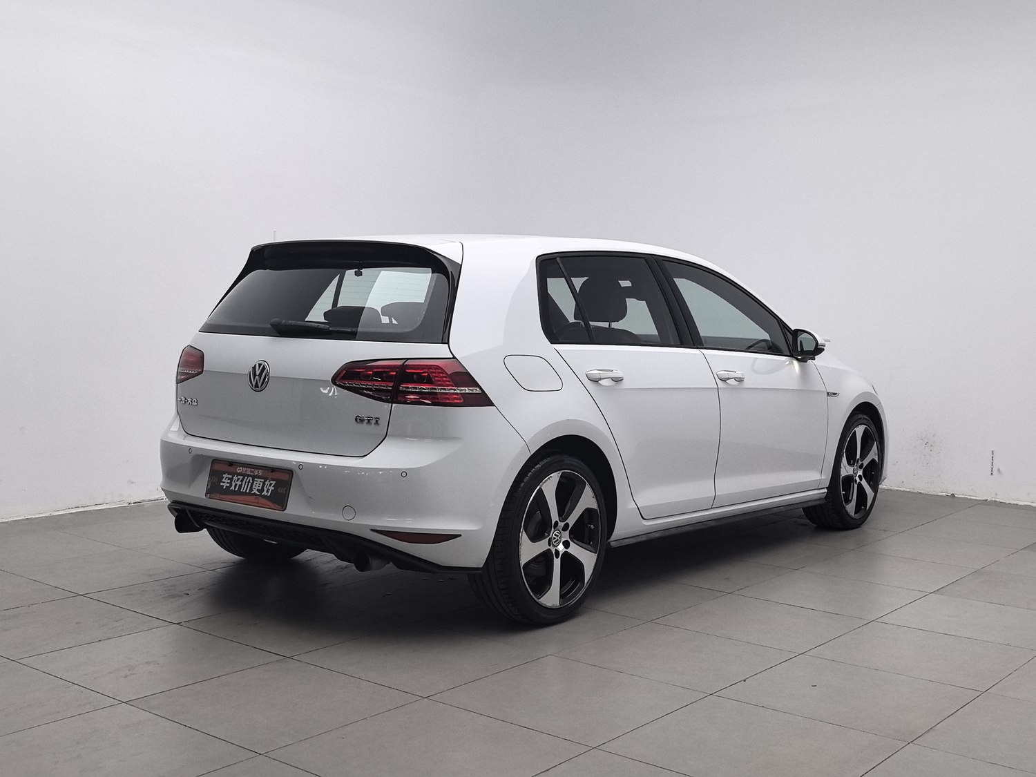 Used Volkswagen Golf GTI 2016 2.0 AT
