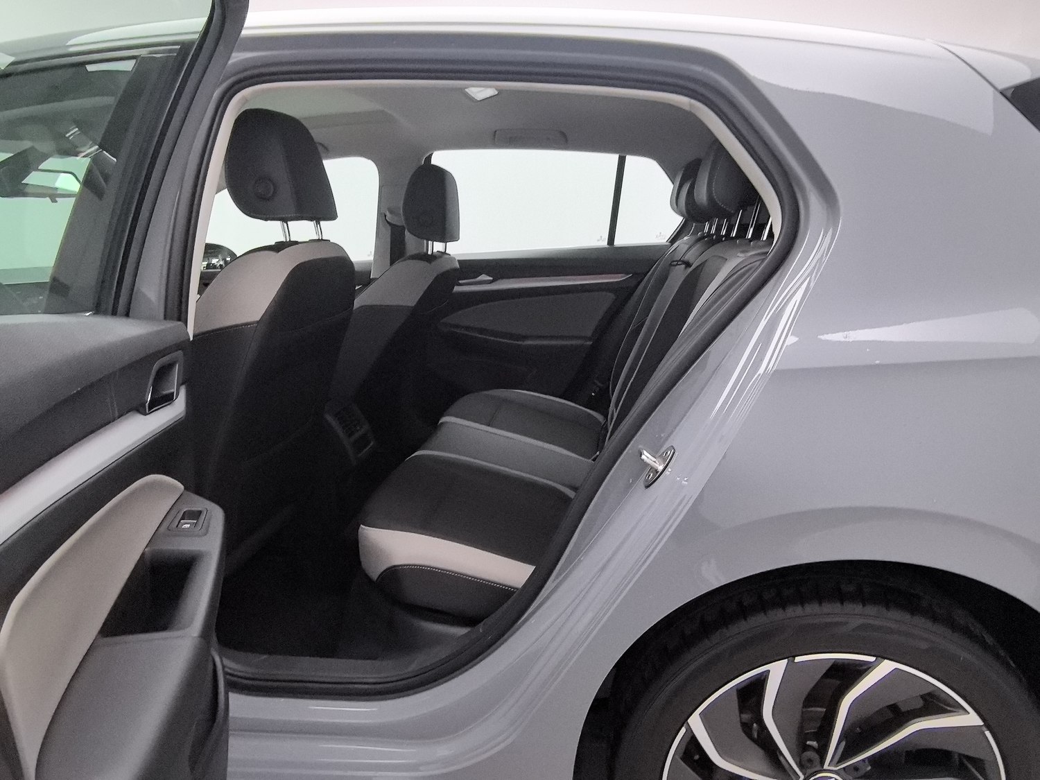 Used Volkswagen Golf 2021 1.4 AT