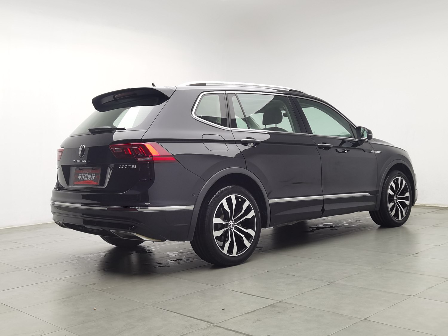 Used Volkswagen Tiguan L 2021 2.0 AT