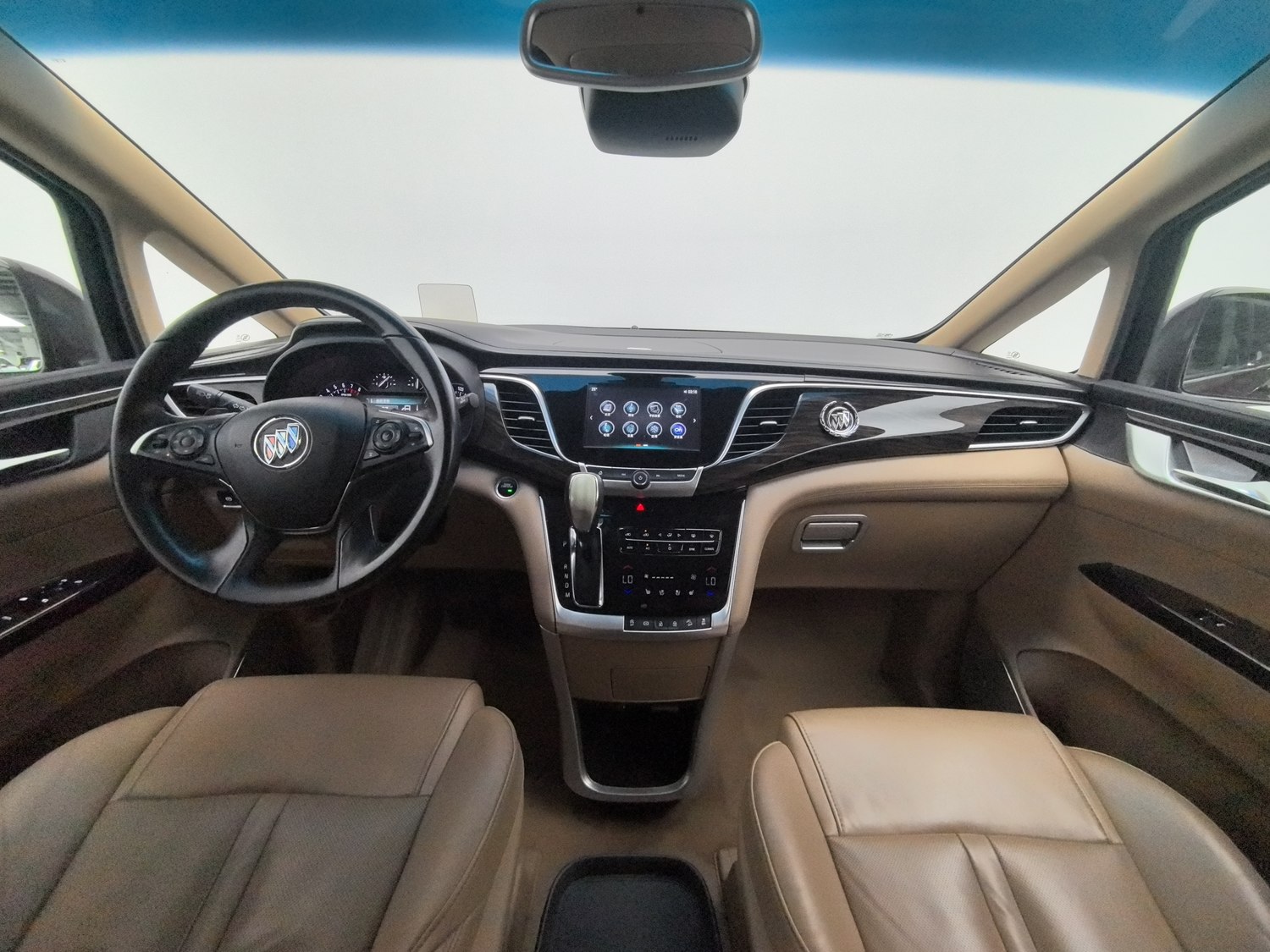 Used Buick GL8 2017 2.0 AT