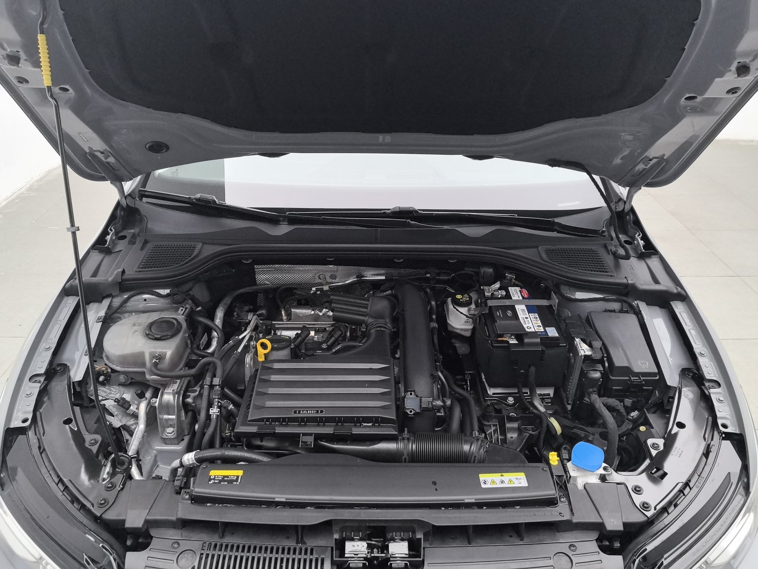 Used Volkswagen Golf 2021 1.4 AT