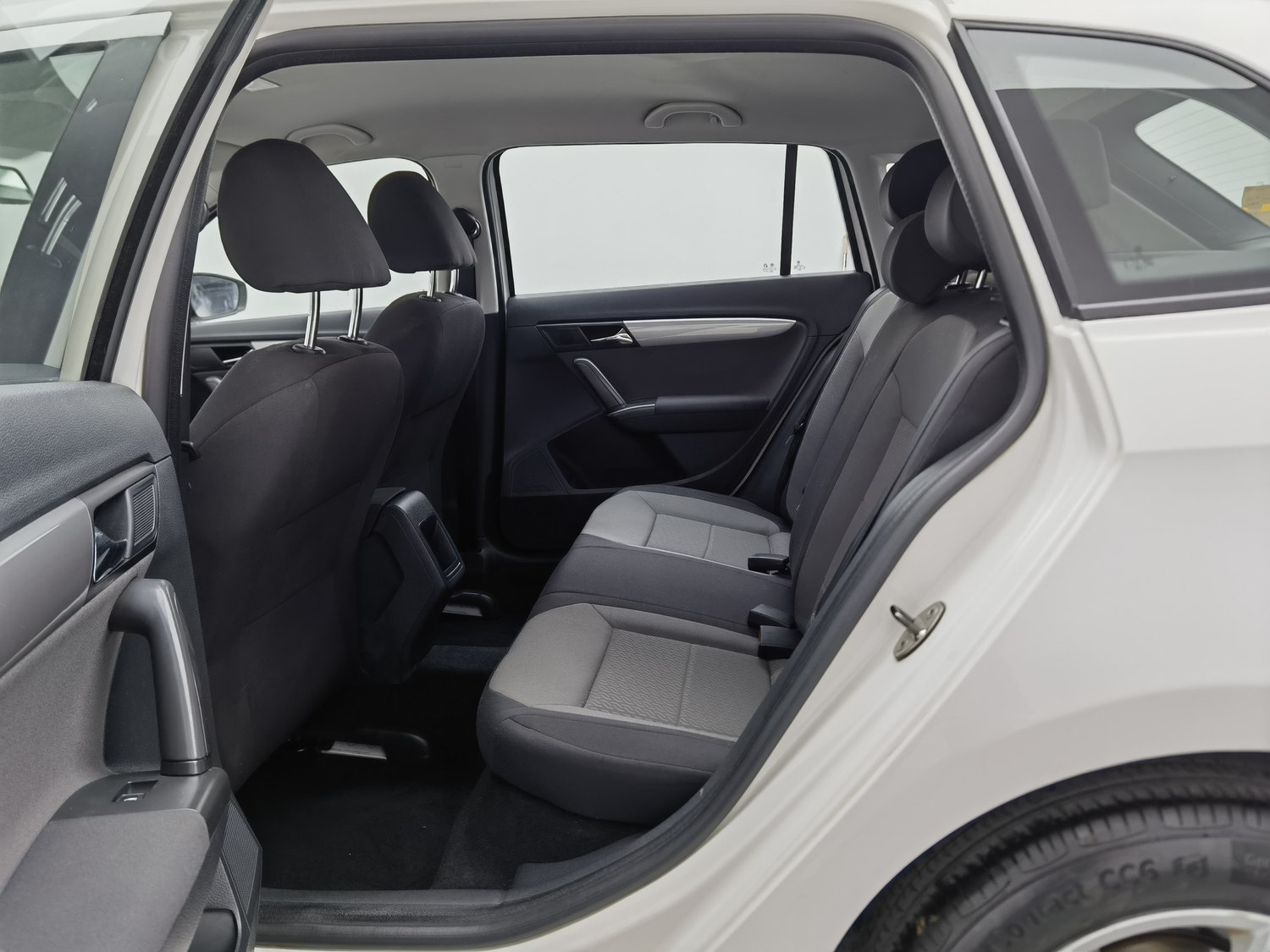 Used Volkswagen Gran Lavida 2013 1.6 AT