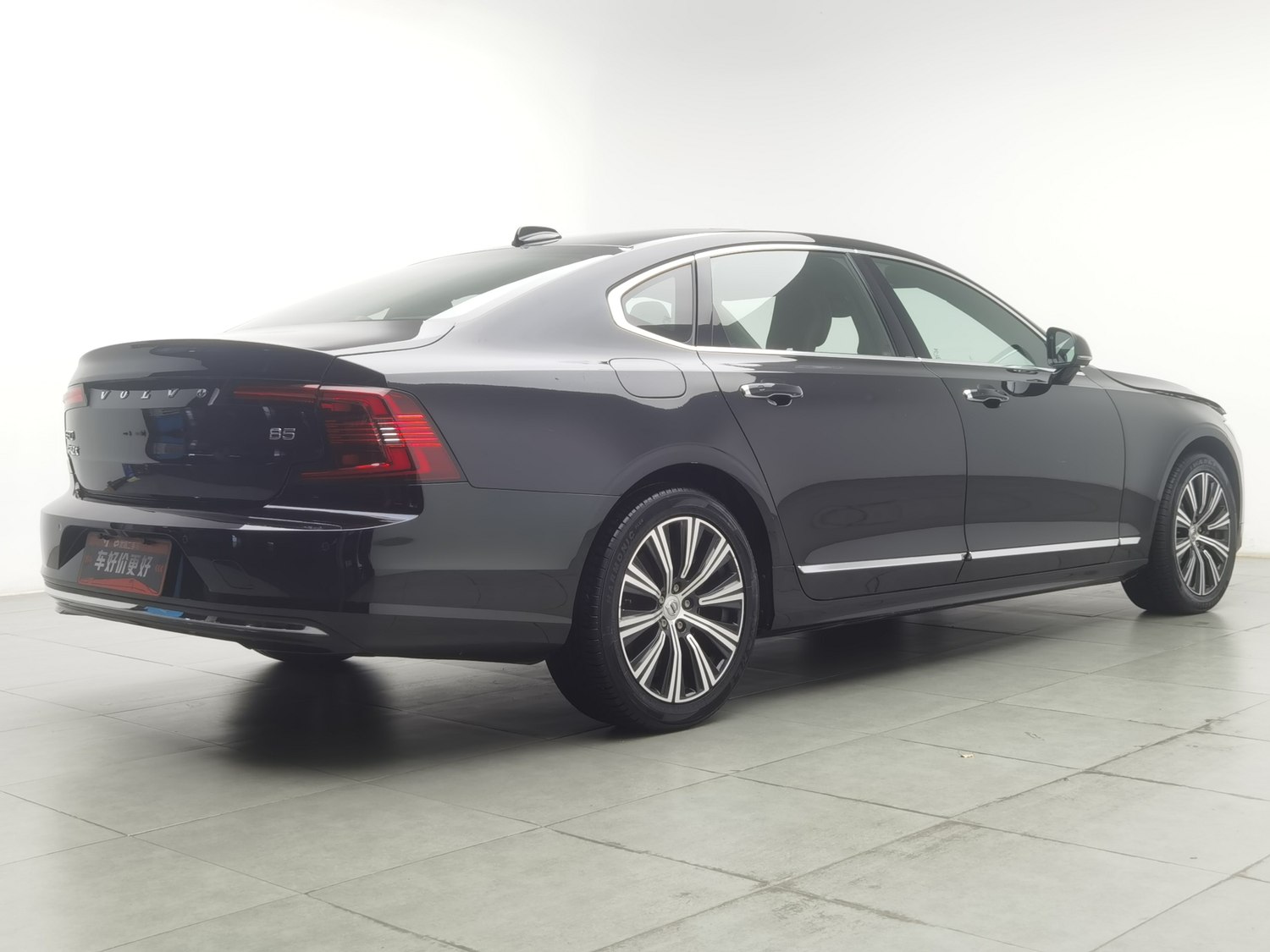 Used Volvo S90 2021 2.0 AT