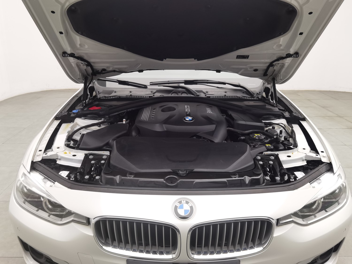 Used BMW 3 Series 2018 2.0 AT