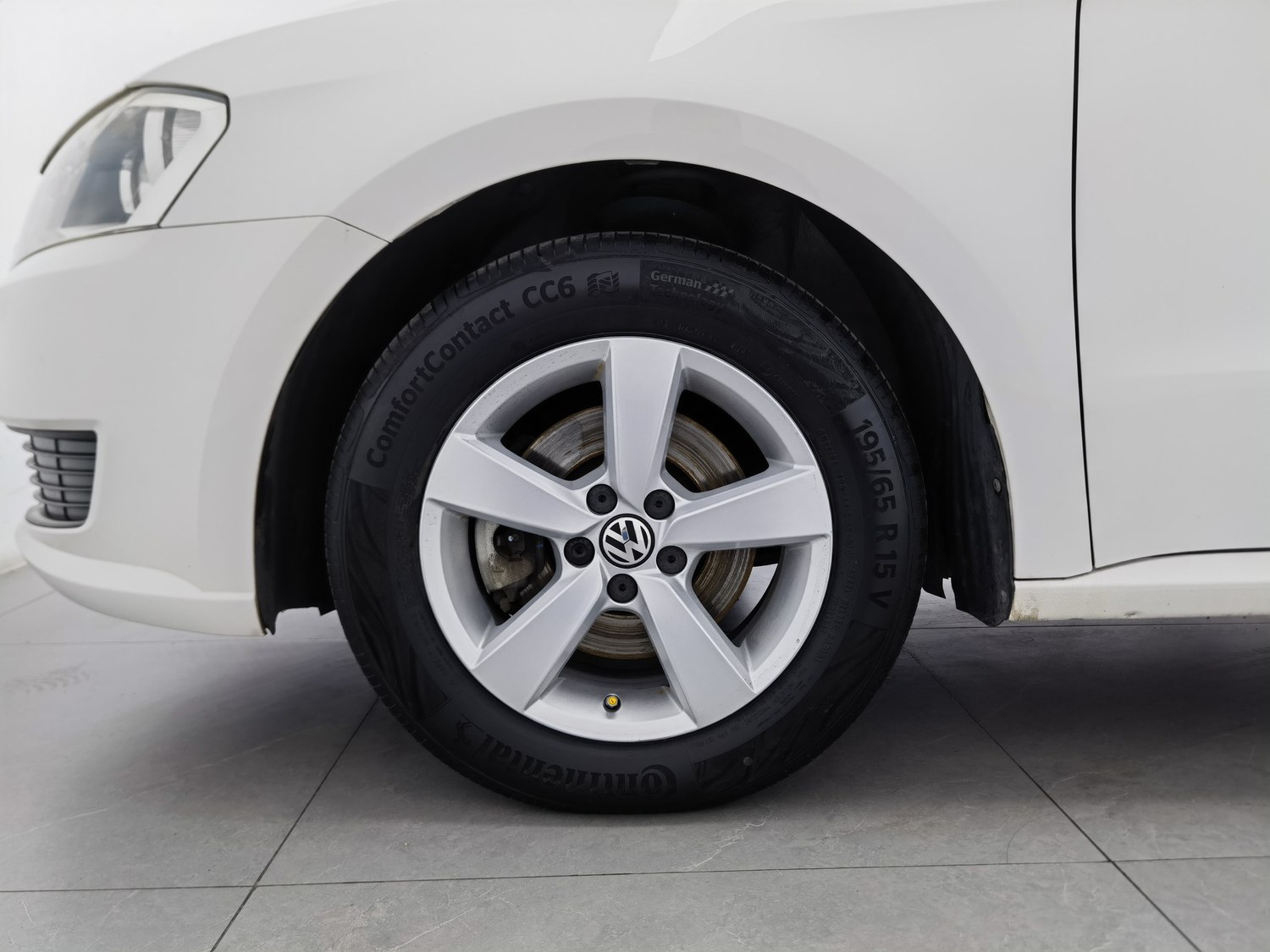 Used Volkswagen Gran Lavida 2013 1.6 AT