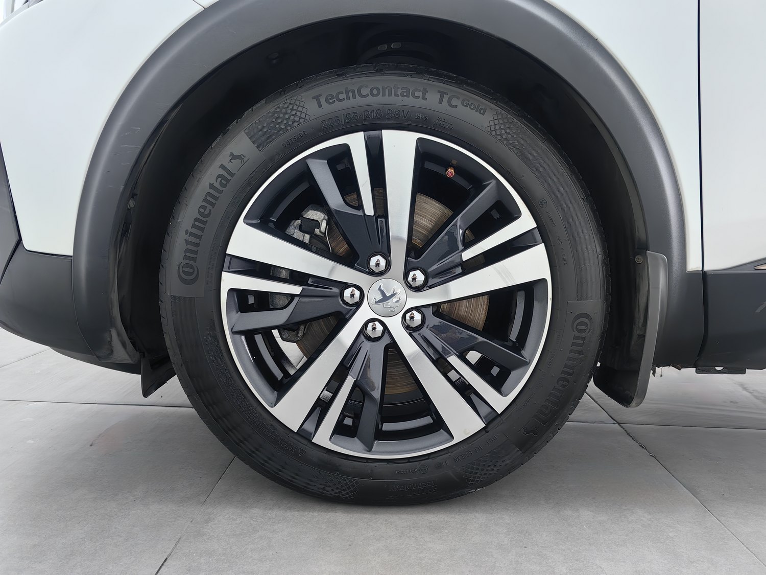 Used Peugeot 5008 2017 1.8 AT