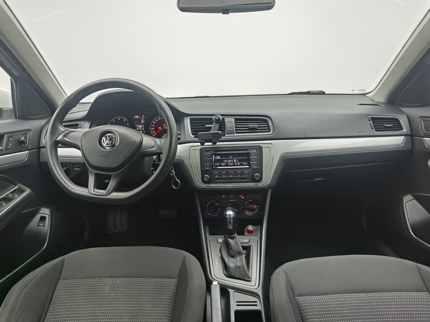 Used Volkswagen Lavida 2015 1.6 AT