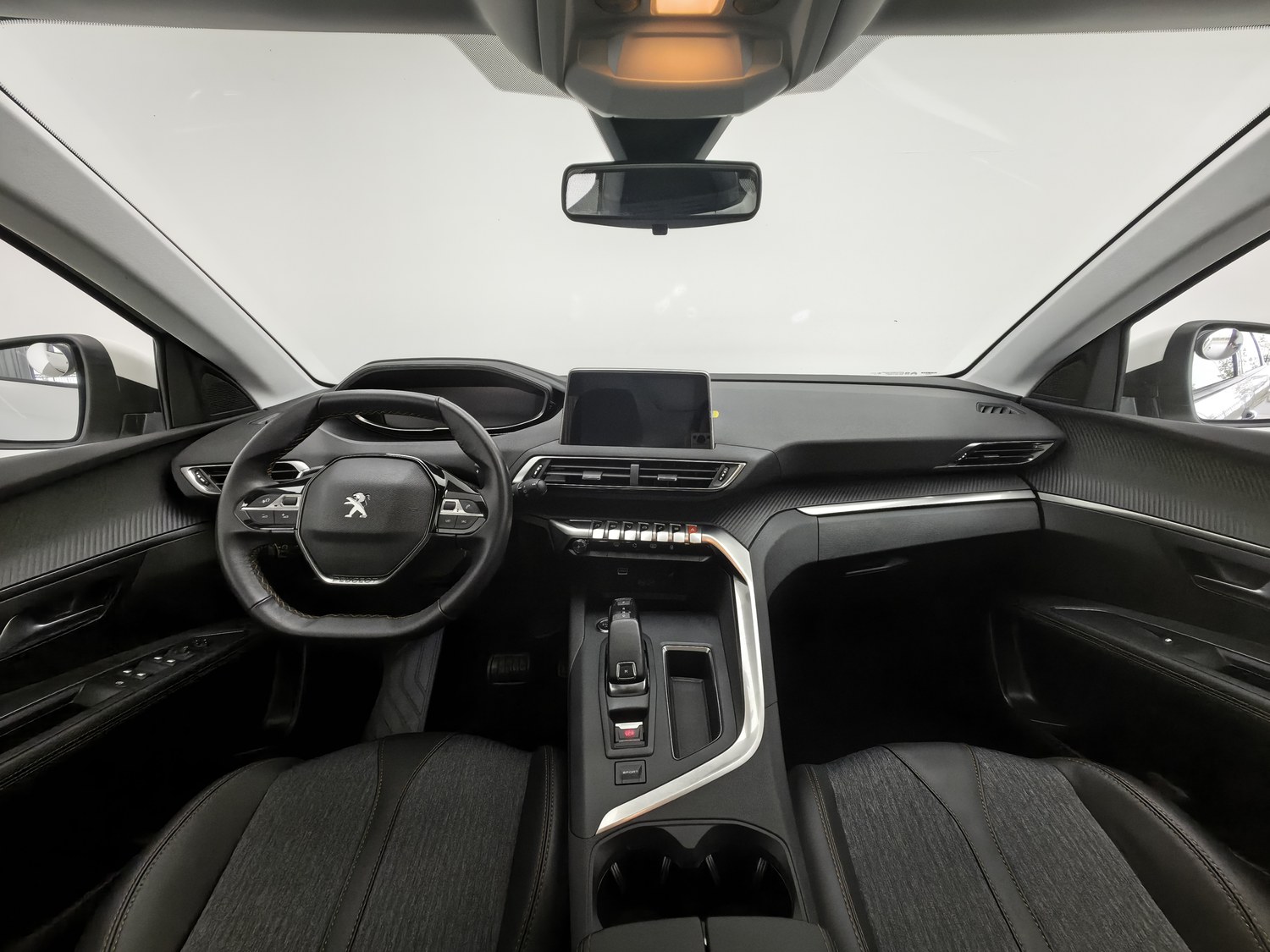 Used Peugeot 5008 2017 1.8 AT