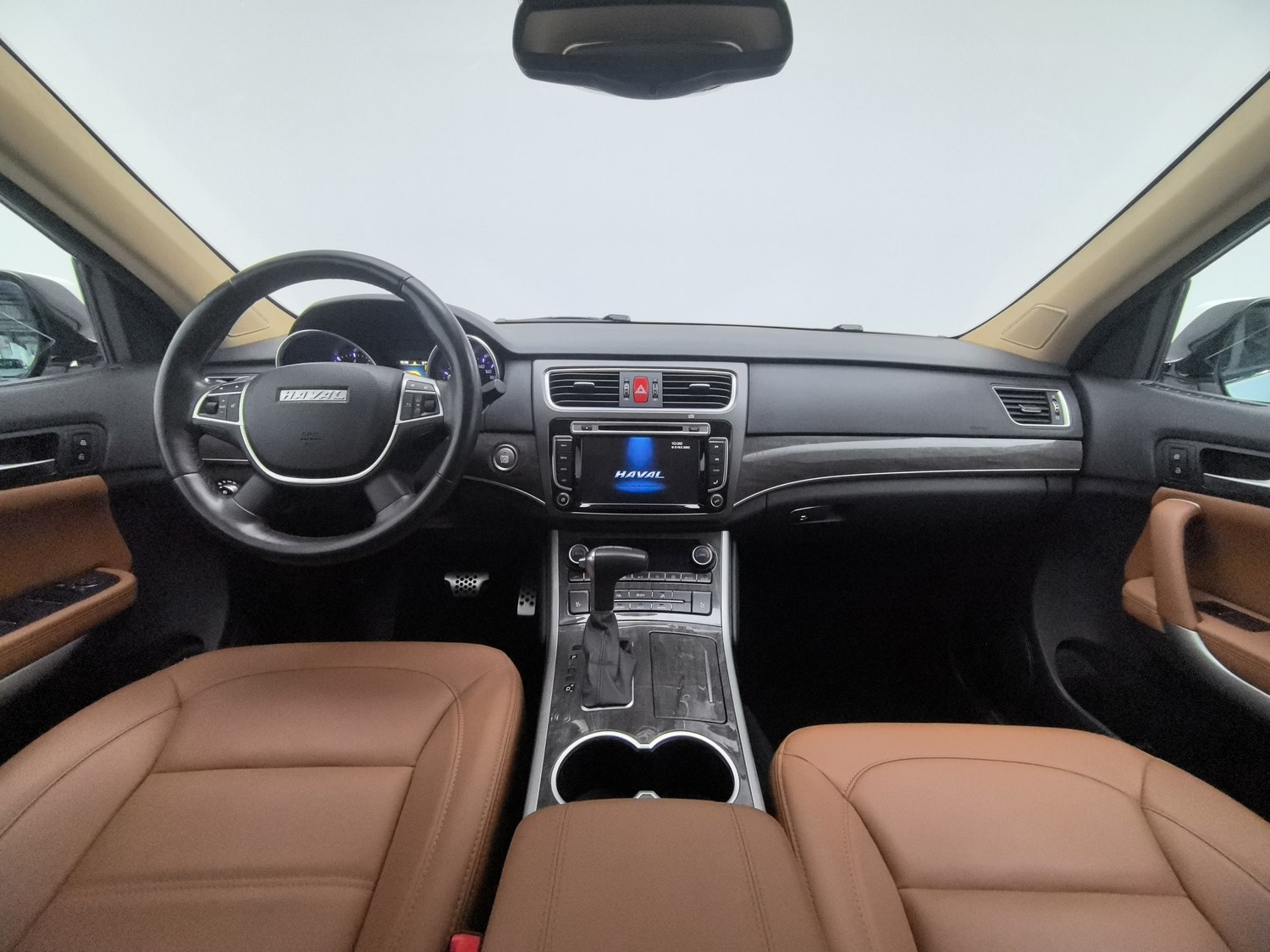 Used Haval H8 2015 2.0 AT