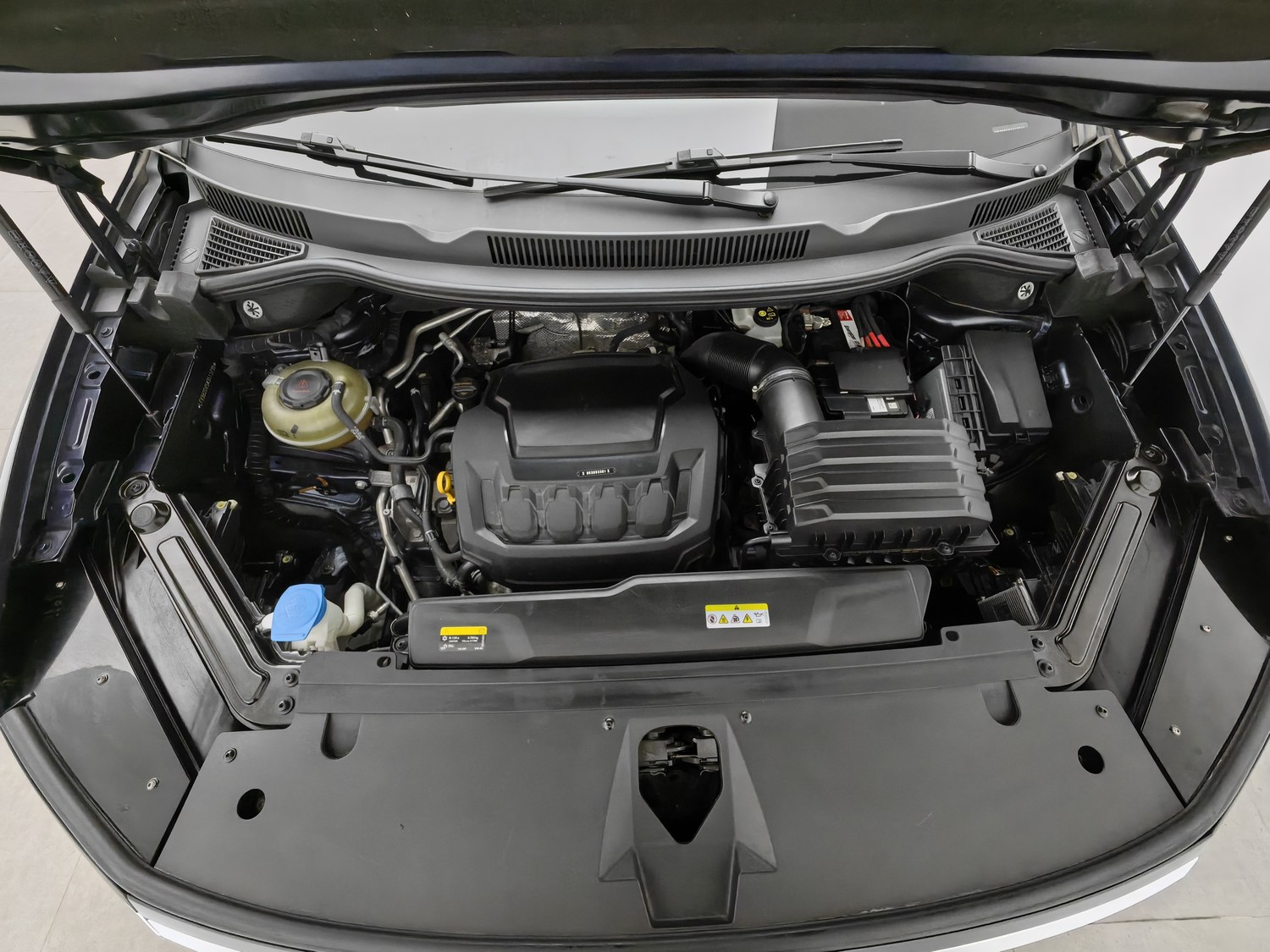 Used Volkswagen Tavendor 2021 2.0 AT