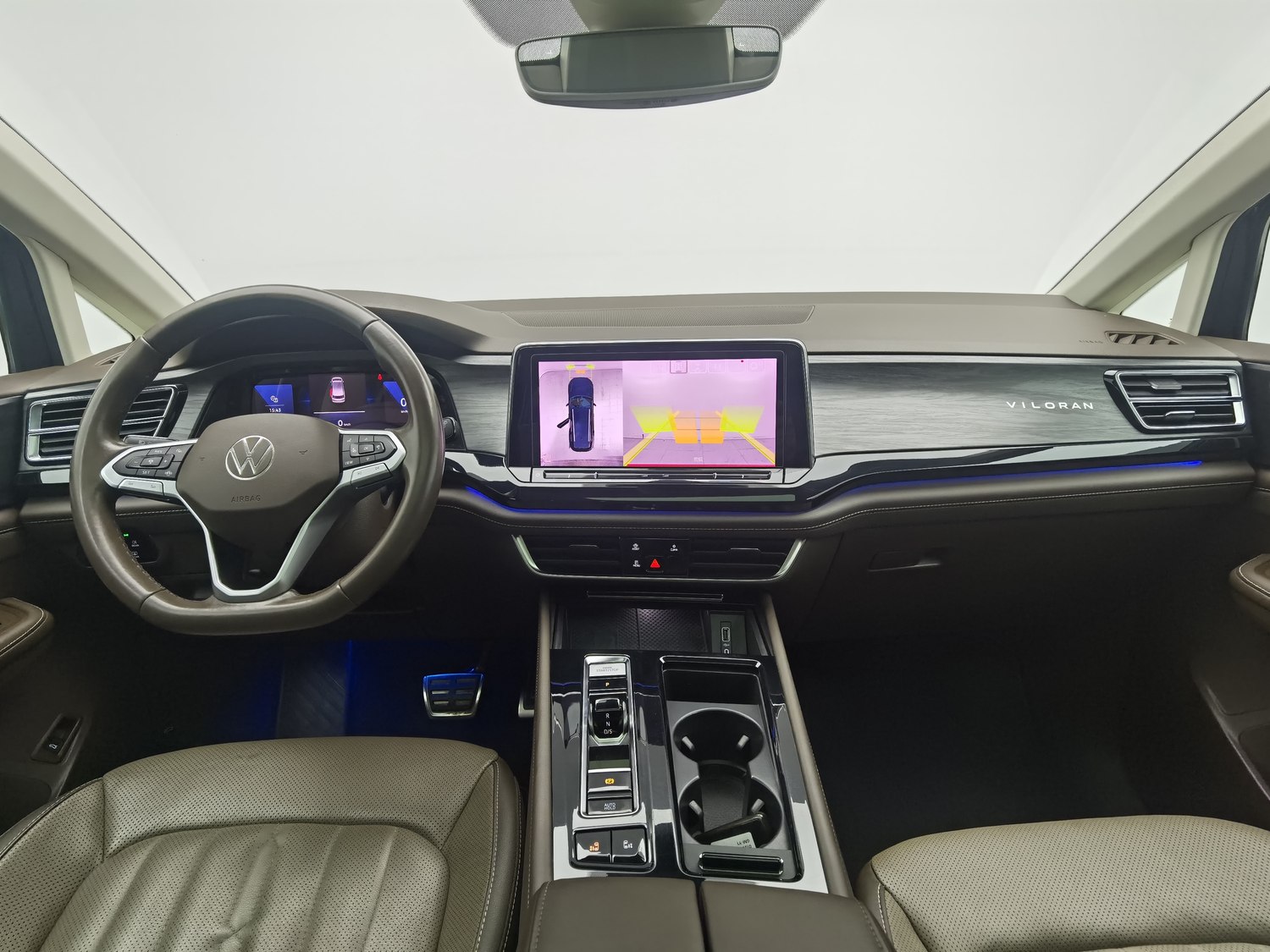 Used Volkswagen Viloran 2022 2.0 AT