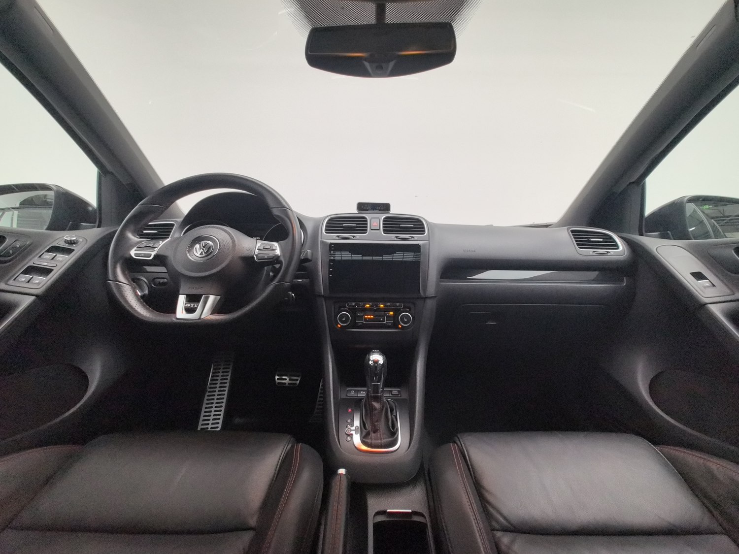 Used Volkswagen Golf GTI 2012 2.0 AT