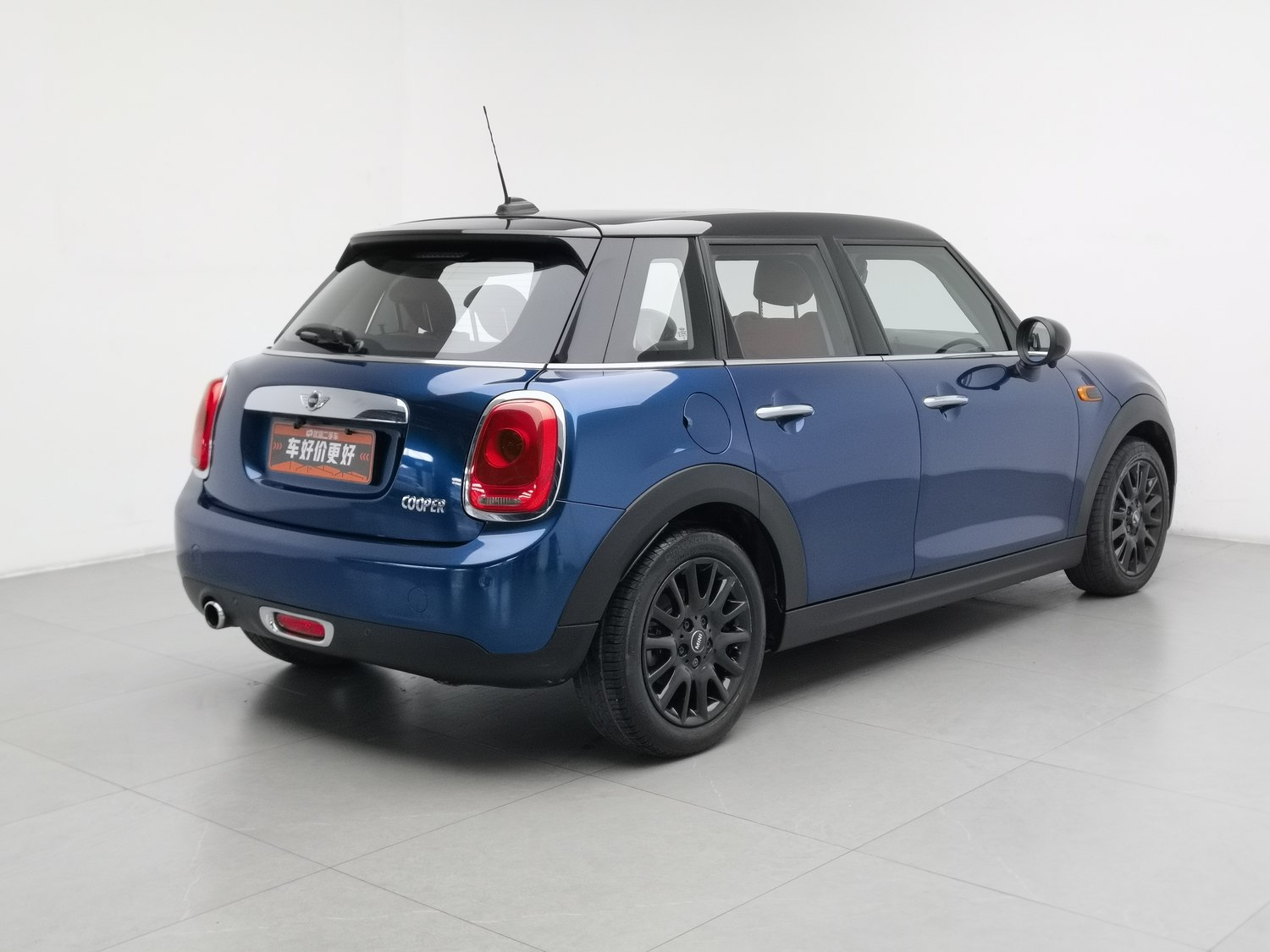 Used MINI MINI 2016 1.5 AT