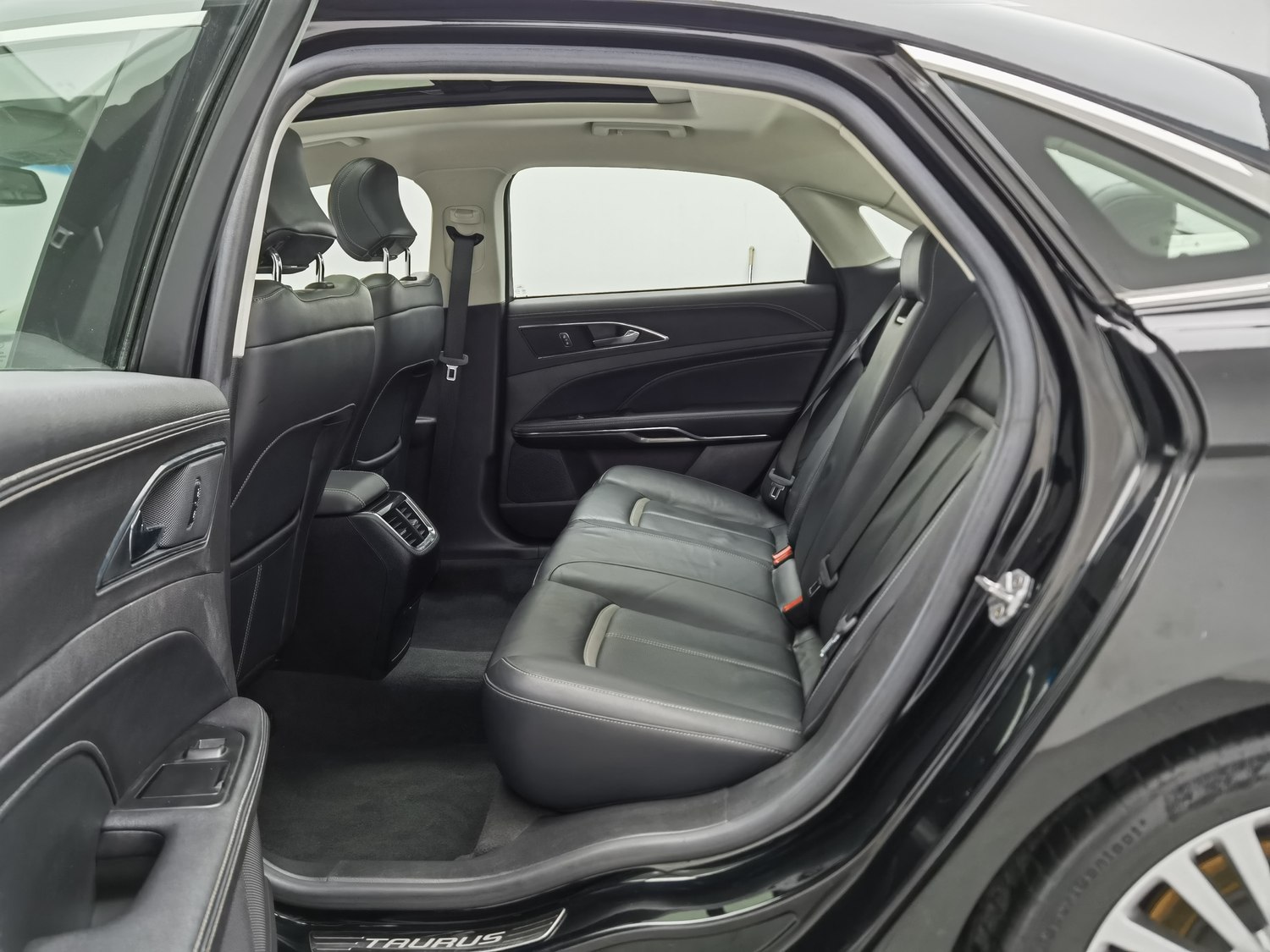 Used Ford Taurus 2018 2.0 AT