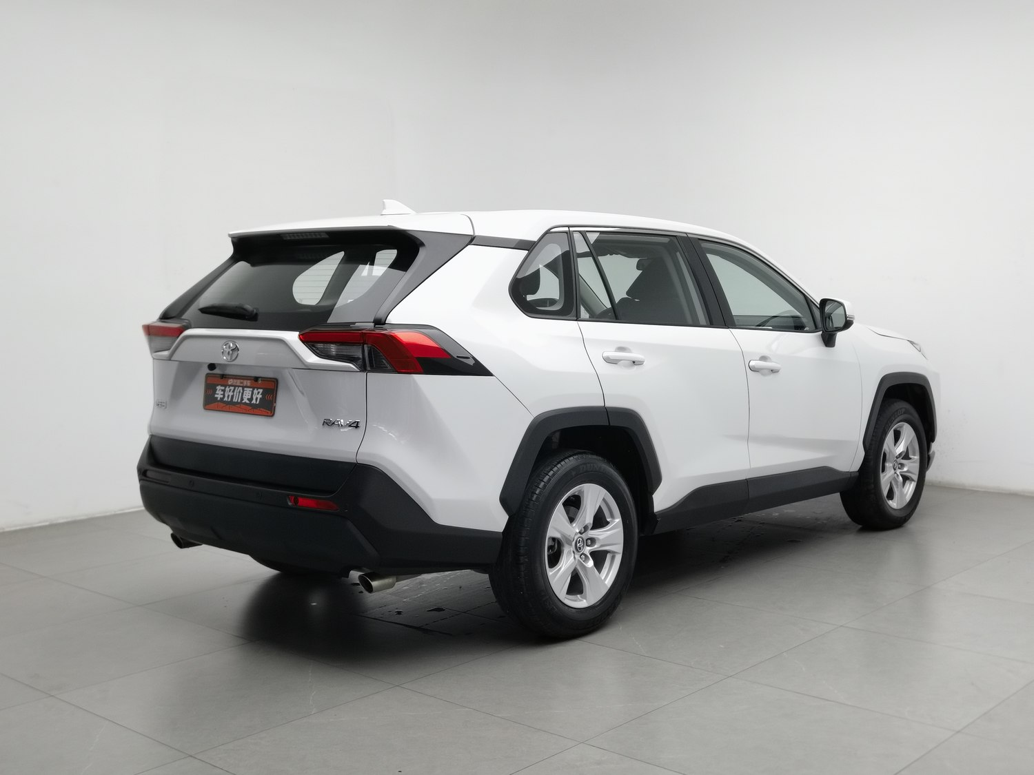 Used Toyota RAV4 2023 2.0 AT