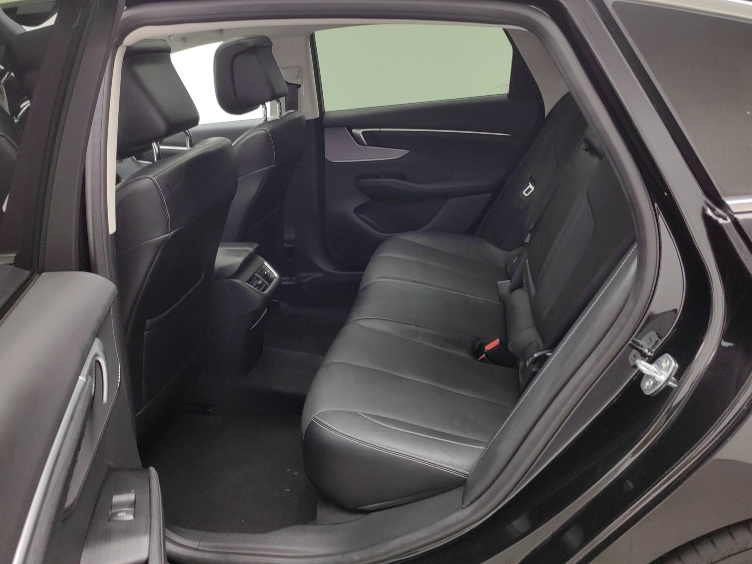 Used Buick LaCrosse 2023 2.0 AT