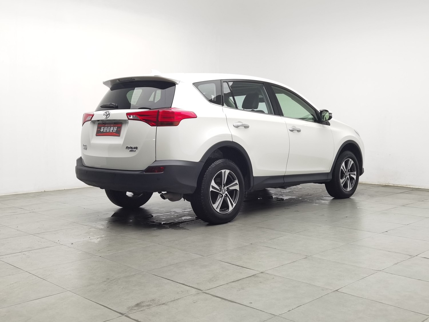 Used Toyota RAV4 2015 2.0 AT