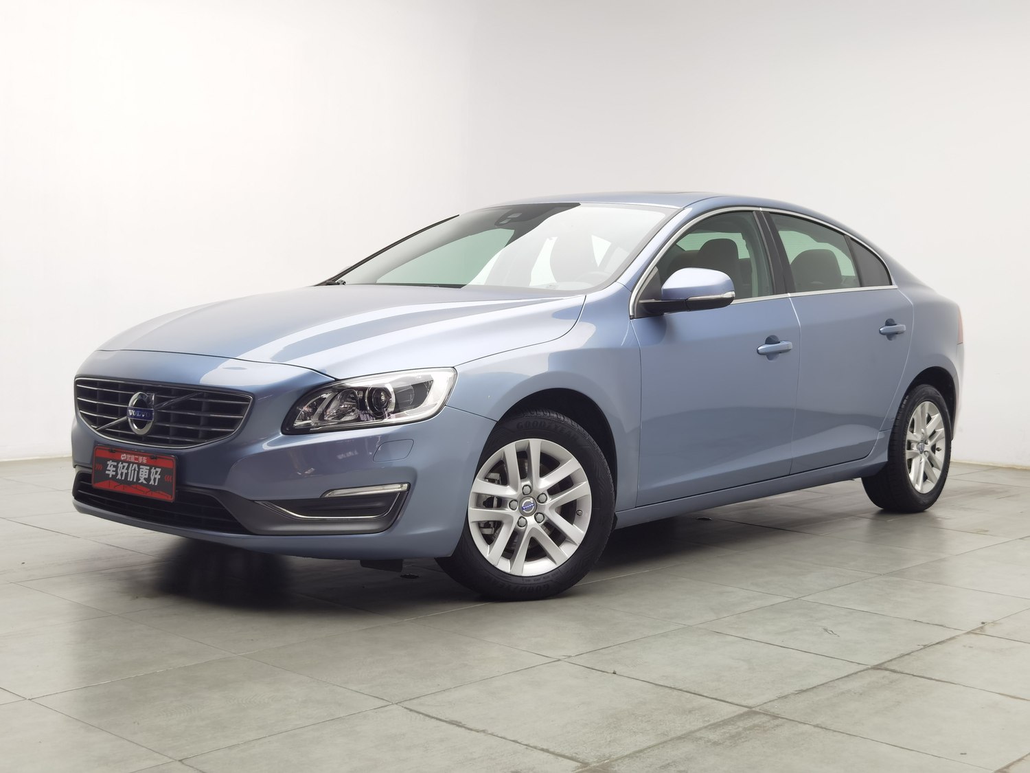 Used Volvo S60 2018 1.5 AT