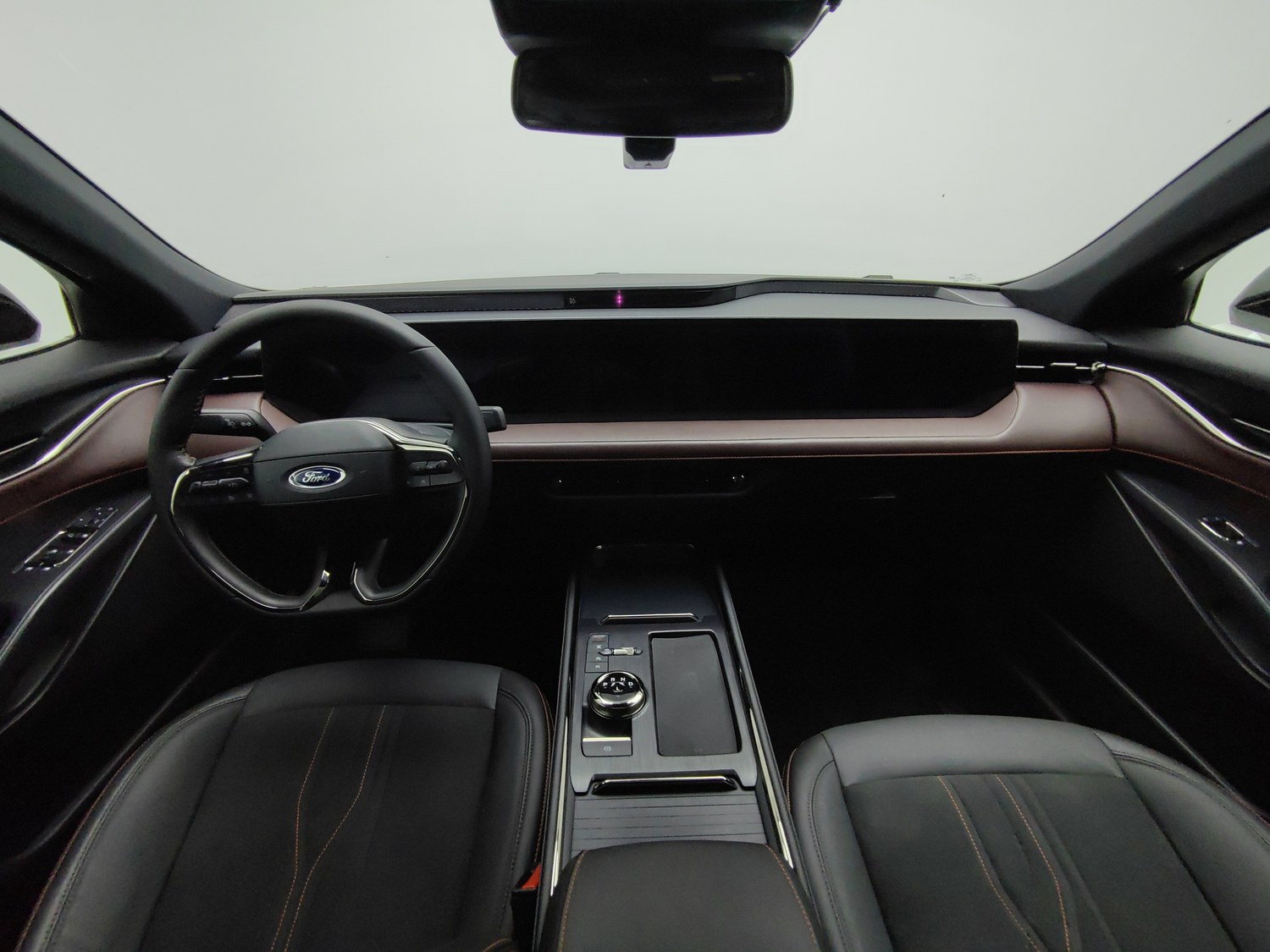 Used Ford Mondeo 2022 2.0 AT