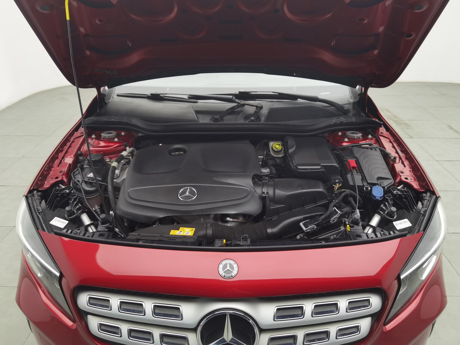 Used Mercedes-Benz GLA 2017 1.6 AT