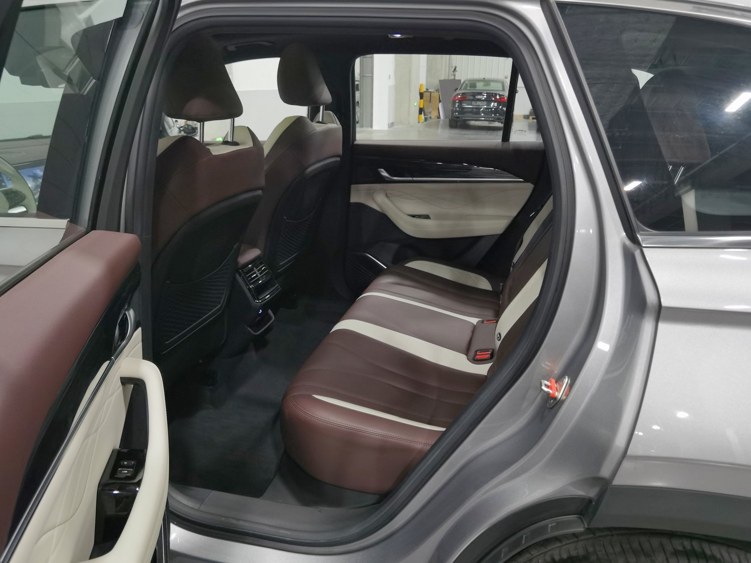 Used Geely Xingyue L 2024 2.0 AT