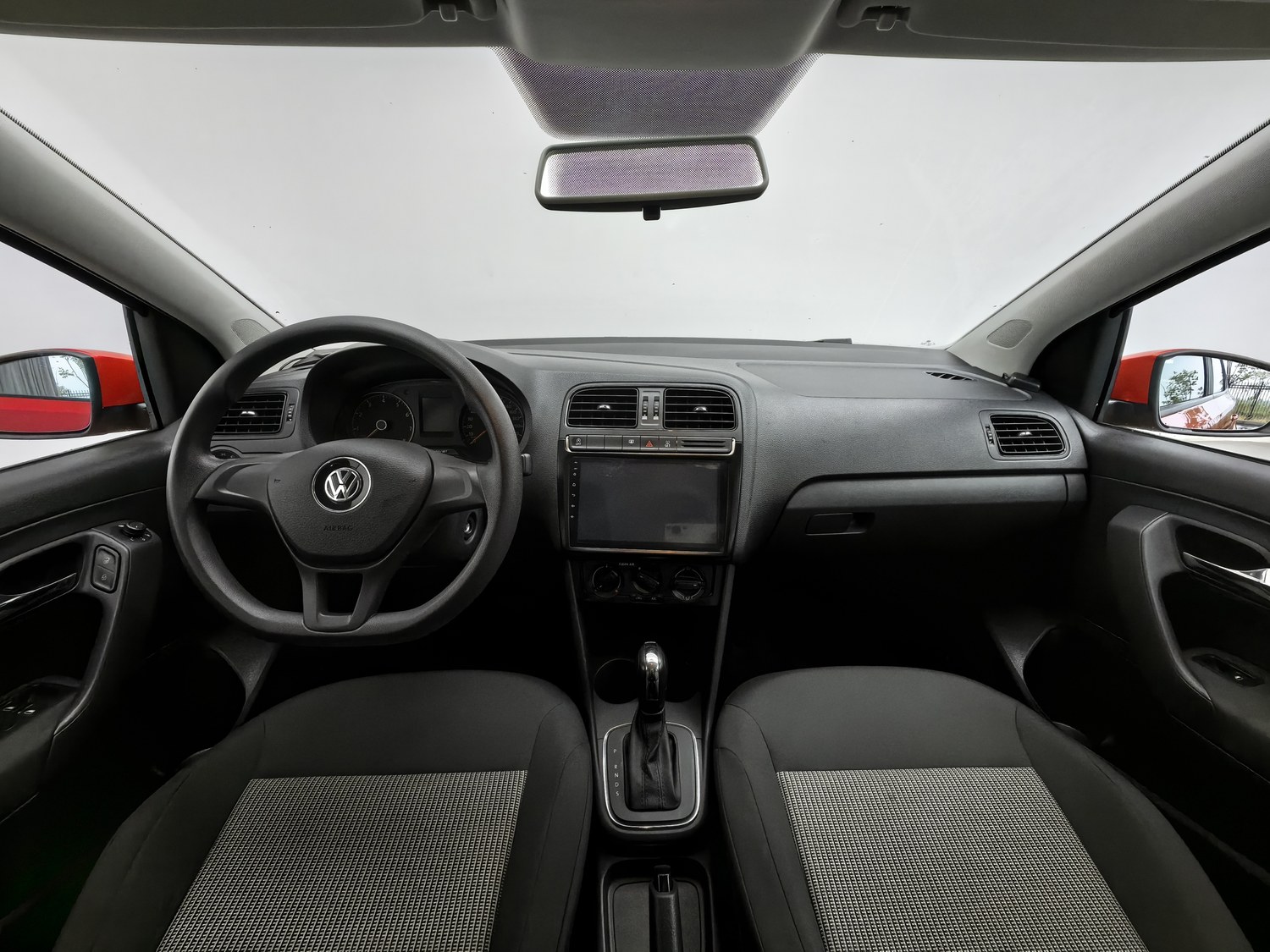 Used Volkswagen Polo 2018 1.5 AT
