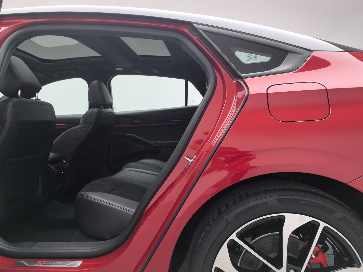 Used Ford Mondeo 2022 2.0 AT