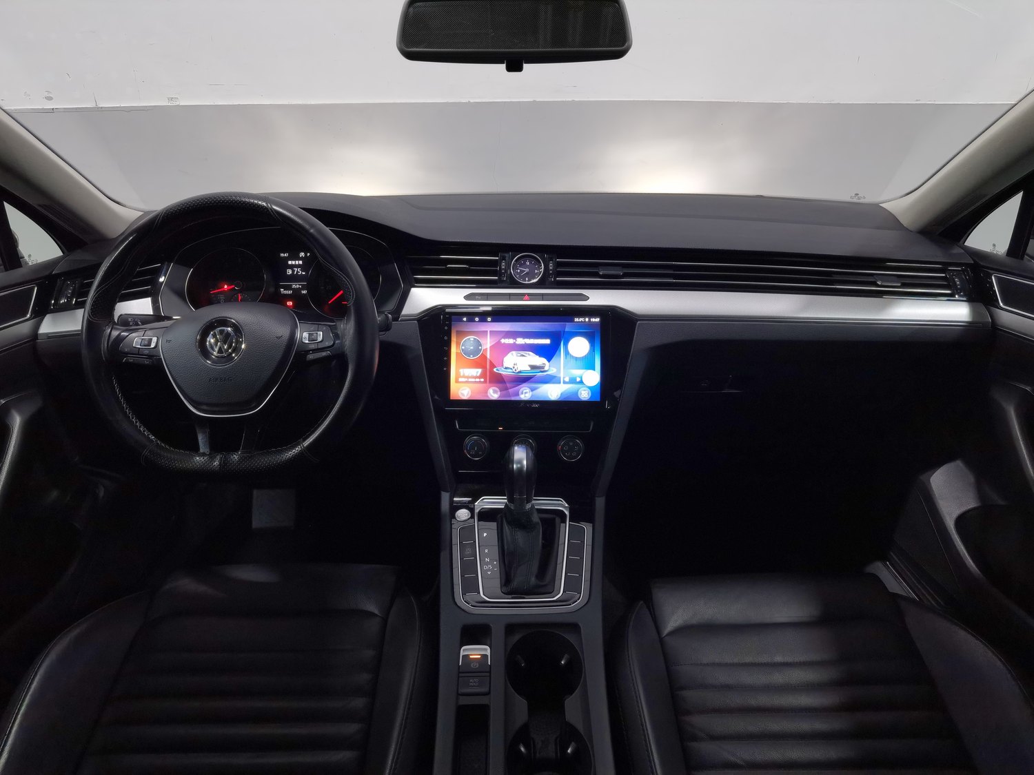 Used Volkswagen Magotan 2019 2.0 AT