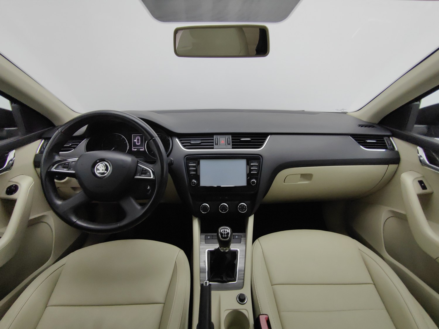 Used Skoda Octavia 2015 1.6 MT