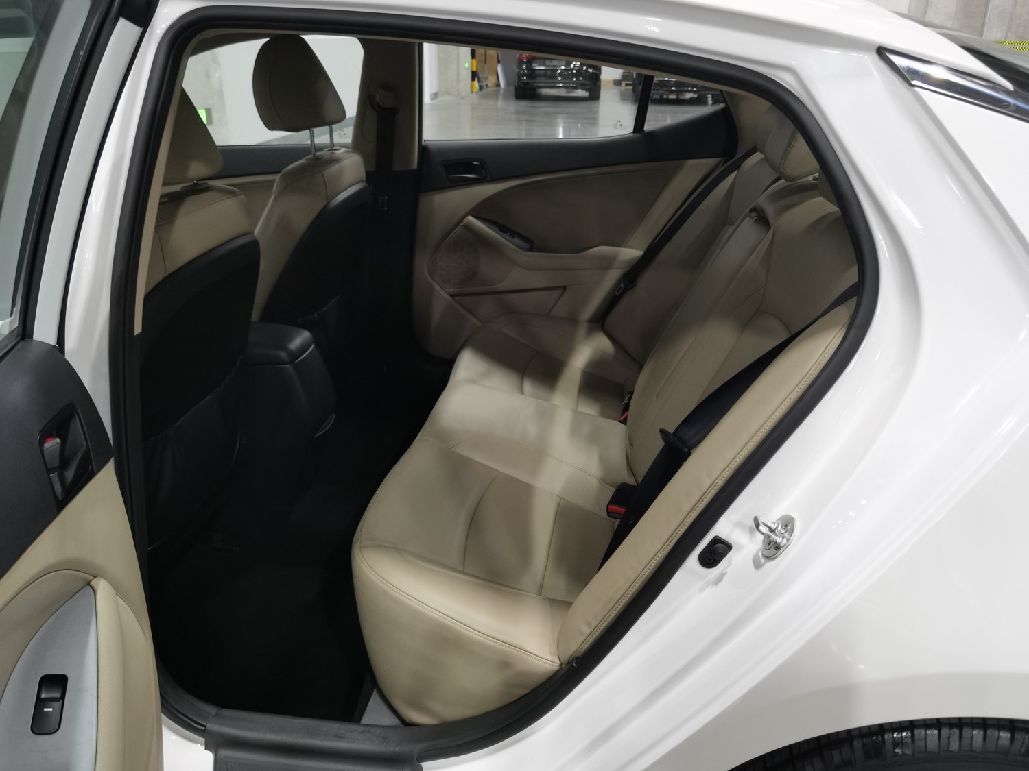 Used Kia K5 2015 2.0 AT