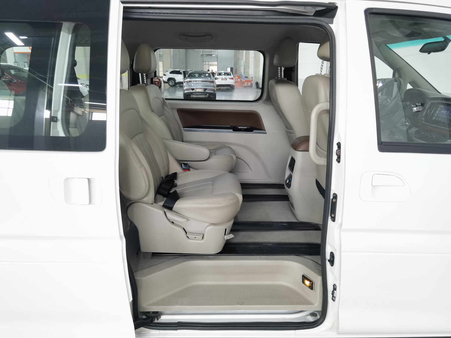 Used Dongfeng Forthing Lingzhi 2018 1.6 MT
