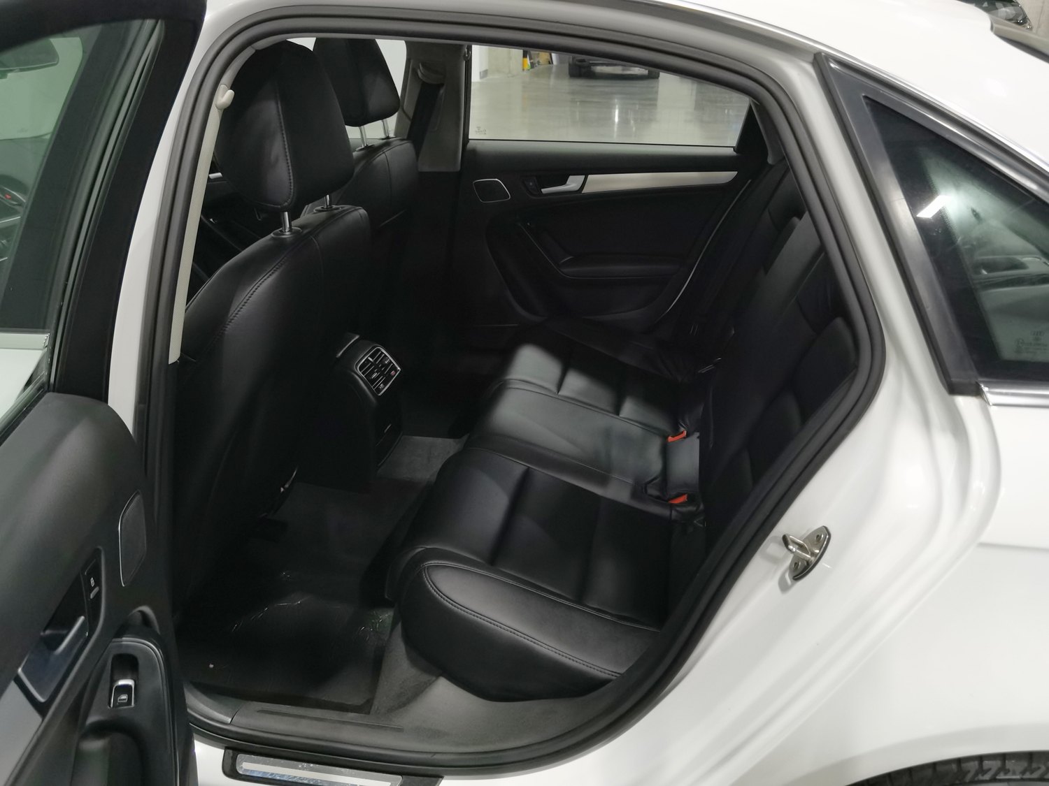 Used Audi A4L 2015 2.0 AT