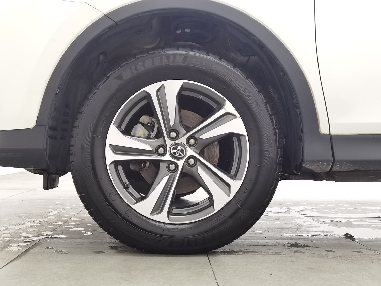 Used Toyota RAV4 2015 2.0 AT