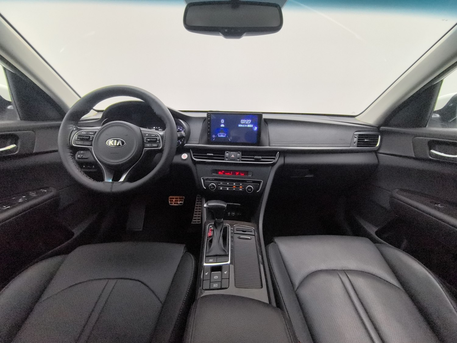 Used Kia K5 2017 2.0 AT