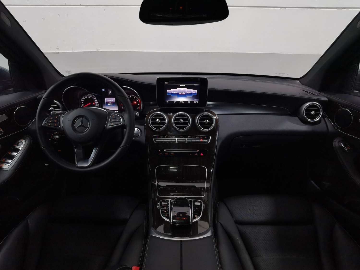 Used Mercedes-Benz GLC 2016 2.0 AT