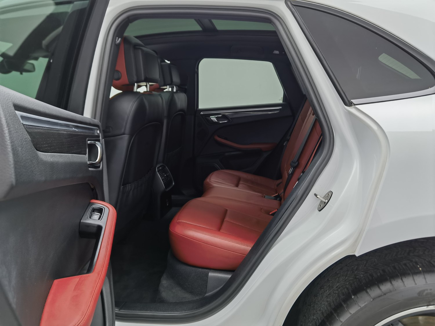 Used Porsche Macan 2021 2.0 AT