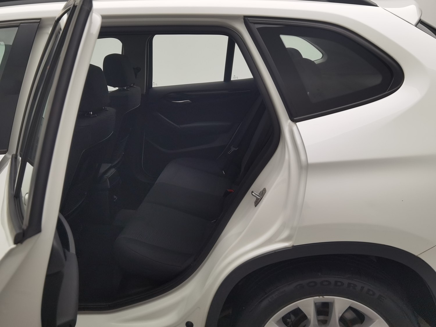 Used BMW X1 2015 2.0 AT