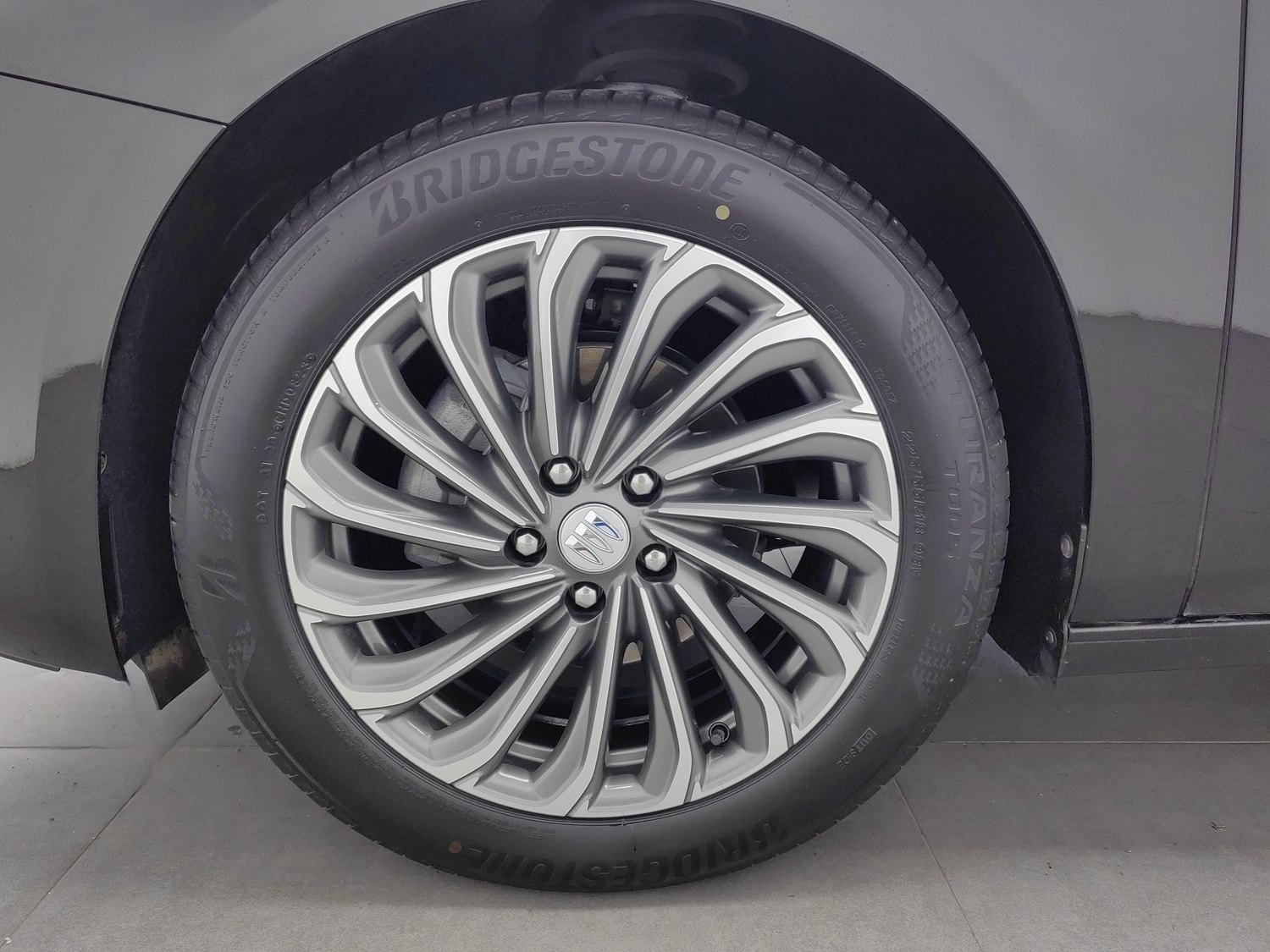 Used Buick LaCrosse 2023 2.0 AT