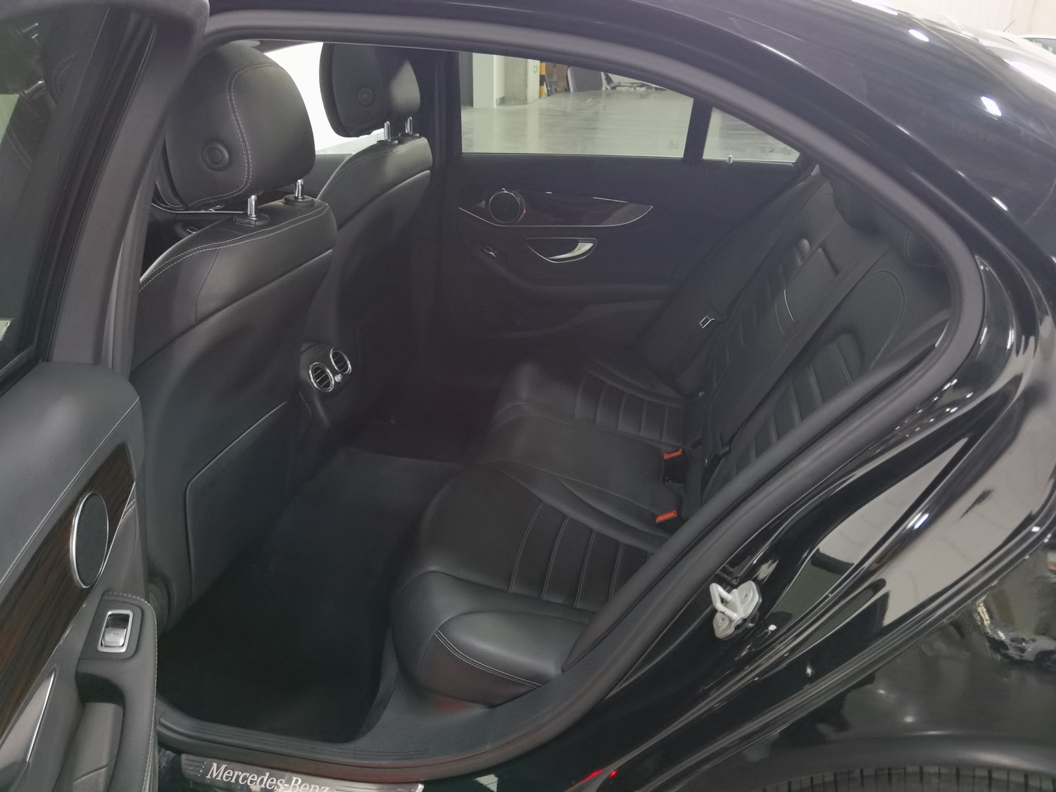 Used Mercedes-Benz C-Class 2015 2.0 AT