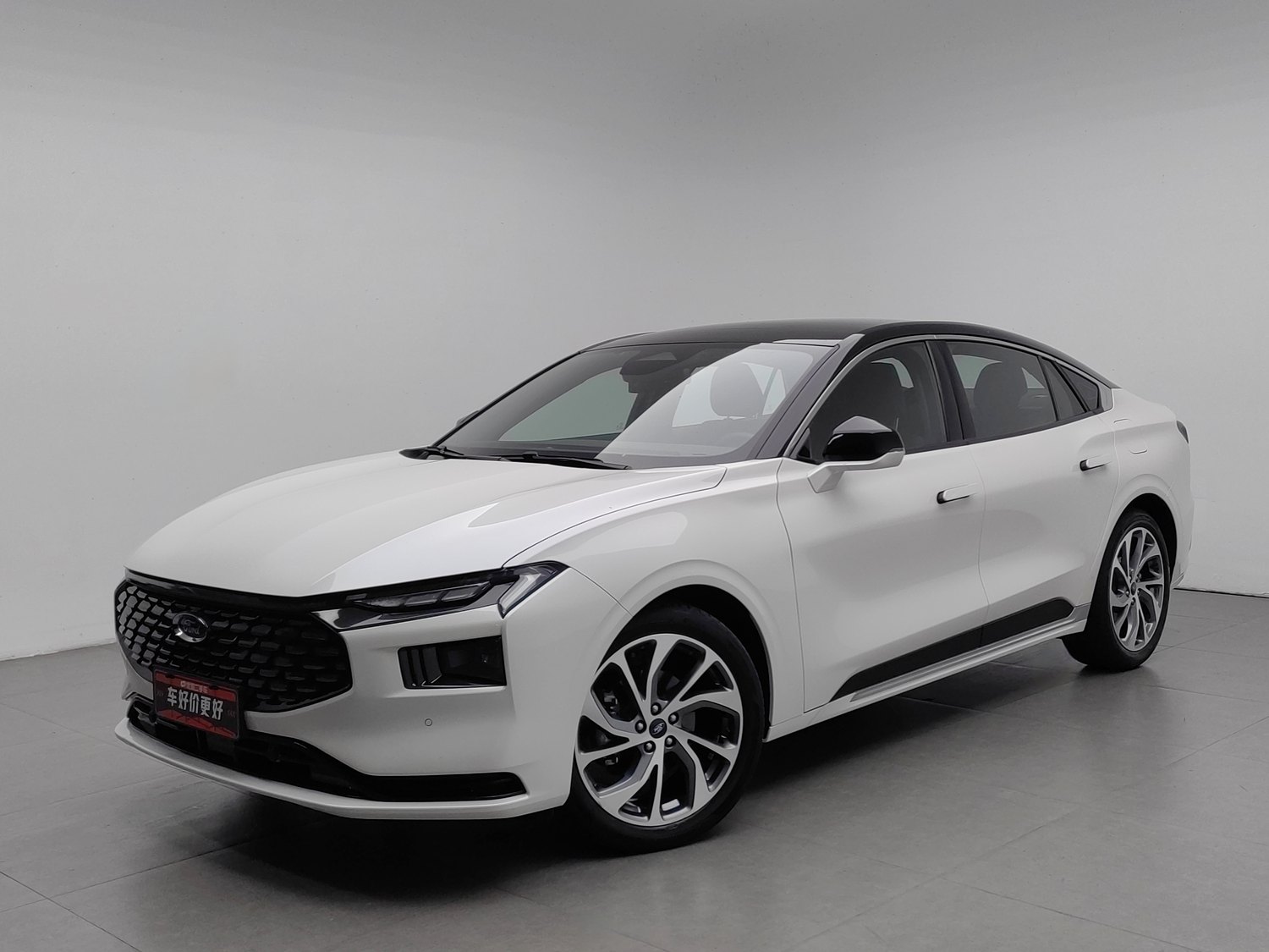 Used Ford Mondeo 2022 2.0 AT