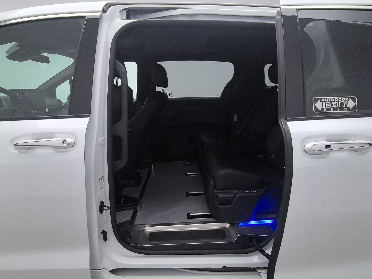 Used Toyota Sienna 2023 2.5 AT