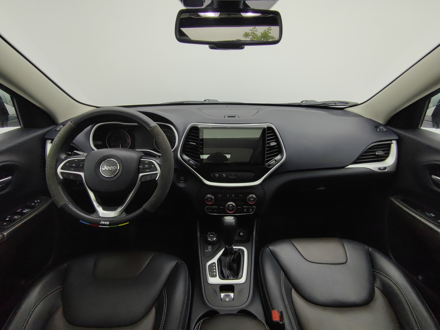 Used Jeep Cherokee 2016 2.4 AT