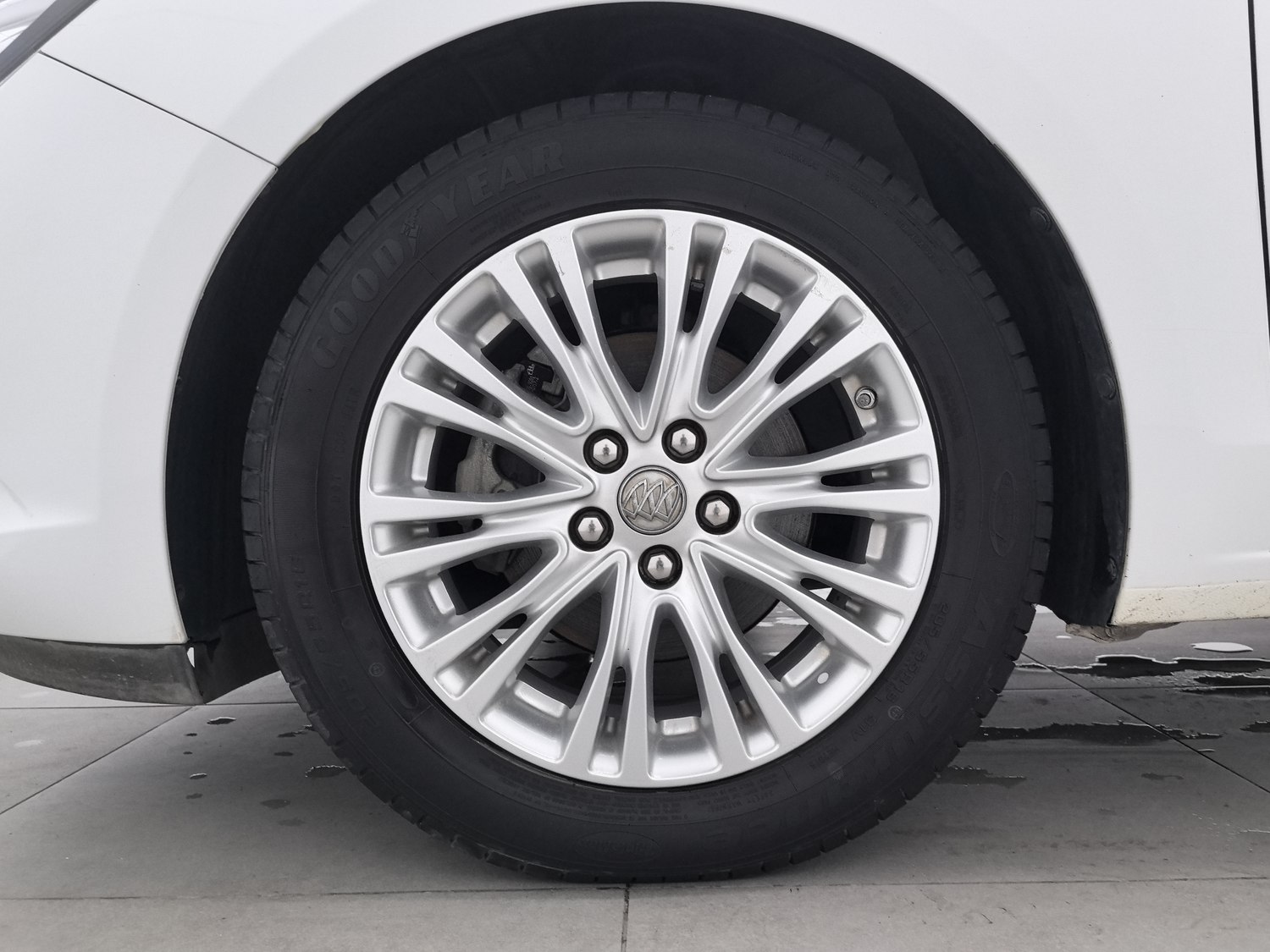 Used Buick Excelle 2016 1.5 MT