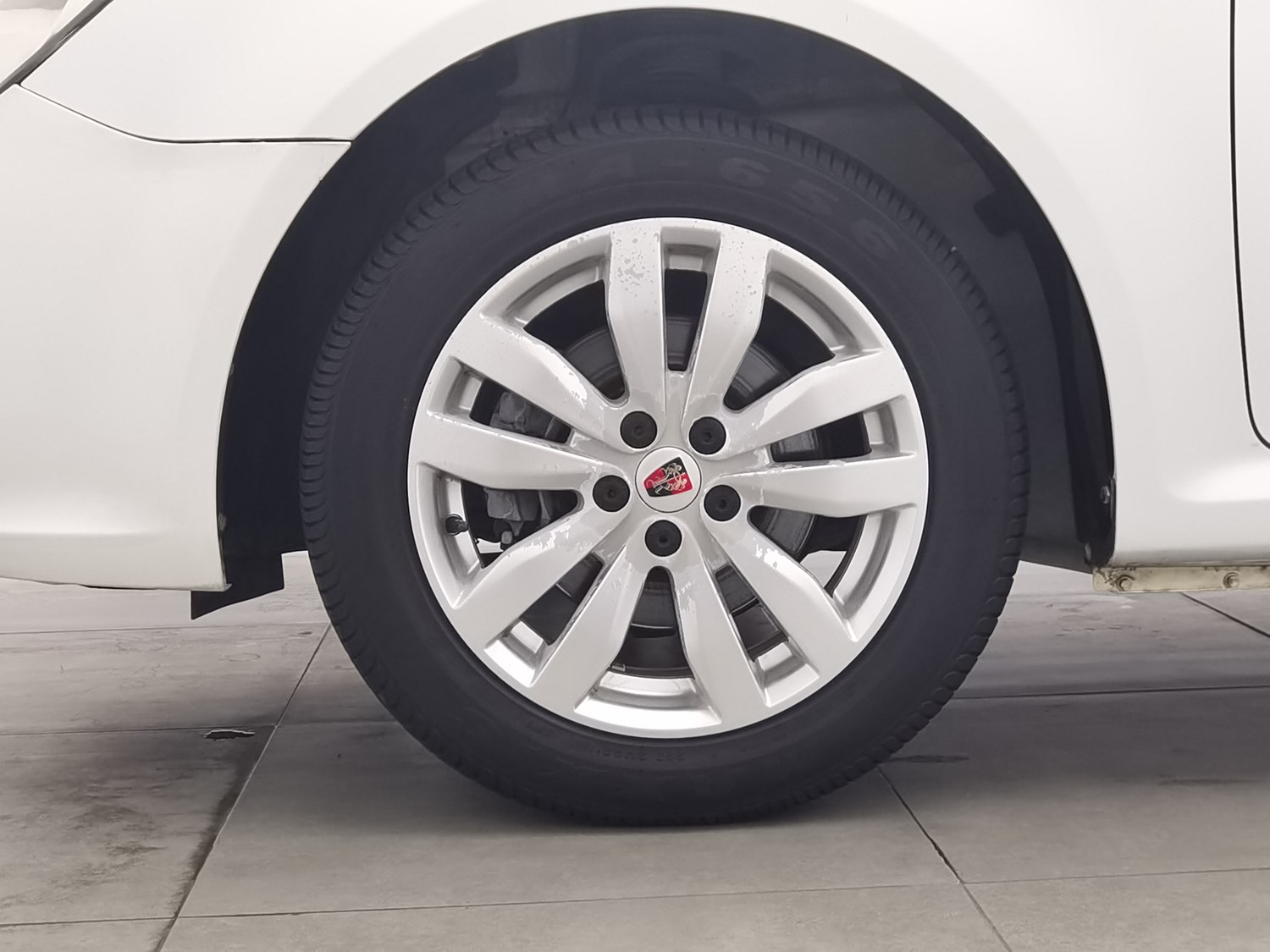 Used Roewe 350 2014 1.5 AT