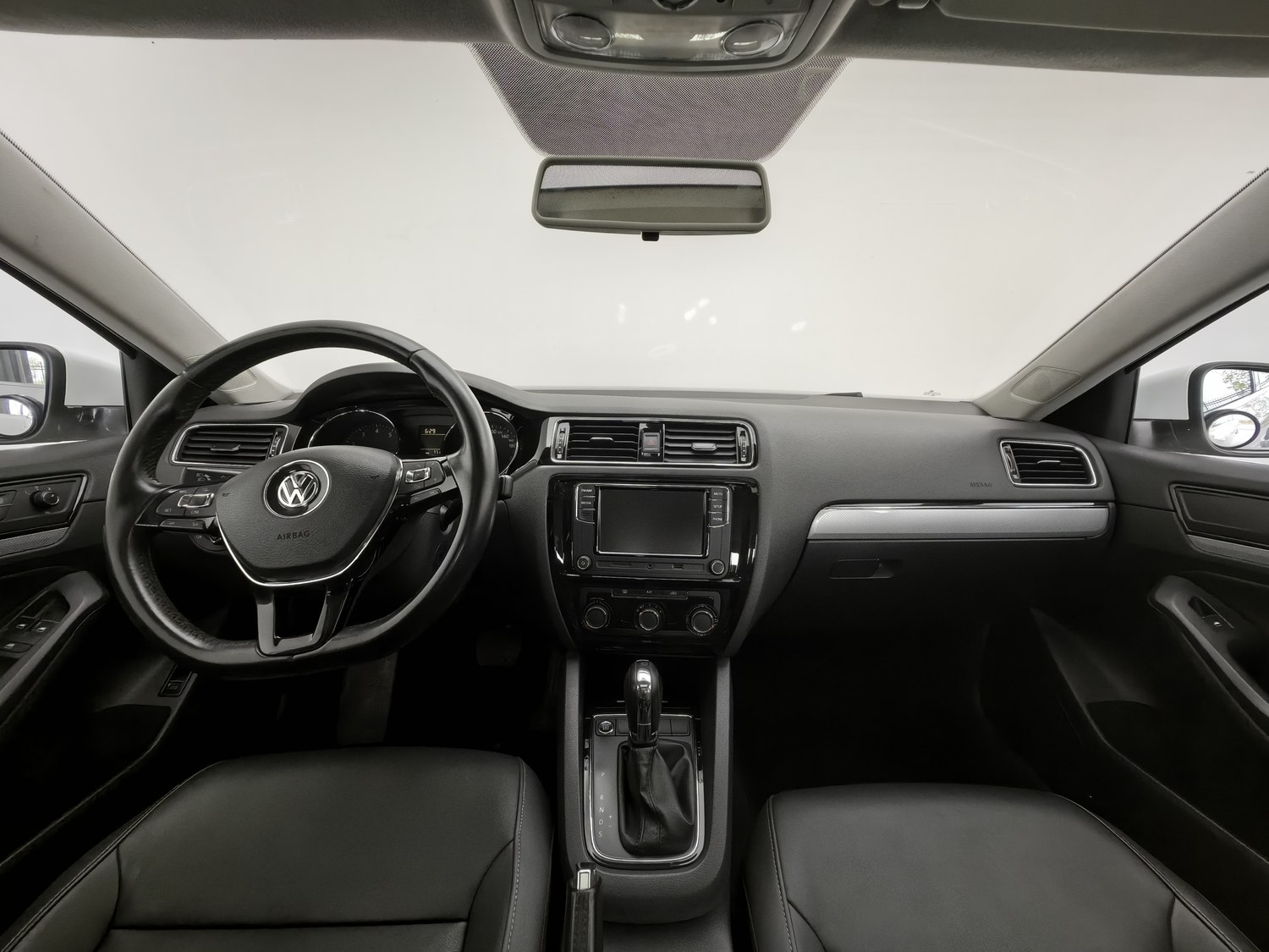 Used Volkswagen Sagitar 2017 1.6 AT