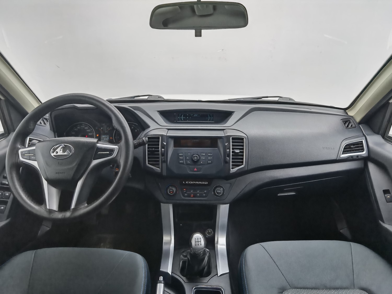 Used Leopaard Q6 2015 2.4 MT