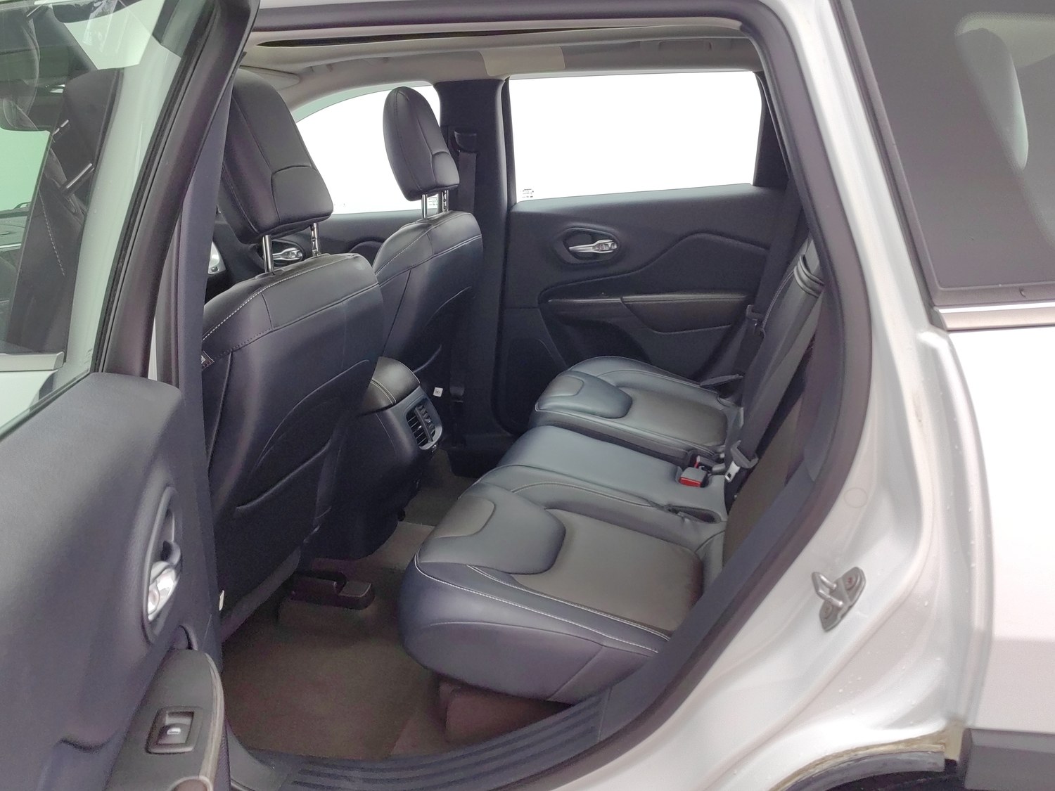 Used Jeep Cherokee 2016 2.4 AT